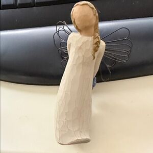 Angel Figurine with Wire Wings - Thank you figurine